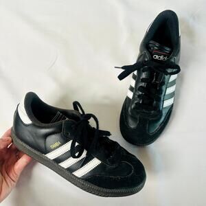 Adidas Samba Youth Classic Black Indoor Soccer Shoes Gym Sneakers Sz 4